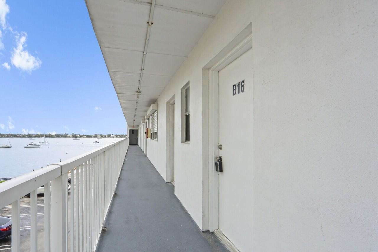 4500 N Flagler Dr #B16 - Photo 5 of 26