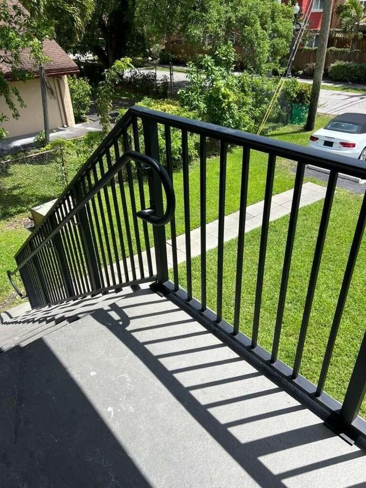 700 Nw 3rd Ave #1-8 - Photo 3 of 8