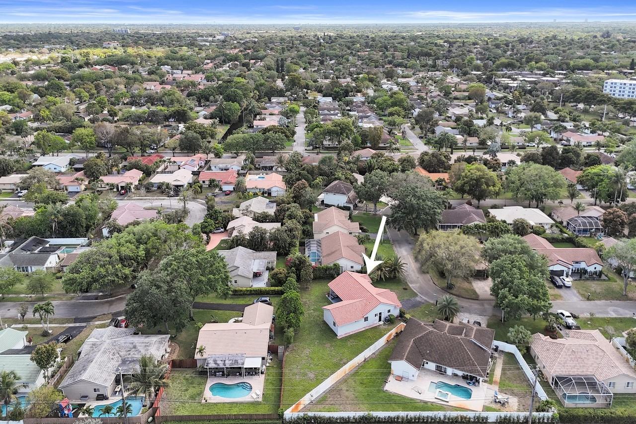 2881 Nw 98th Way - Photo 3 of 50