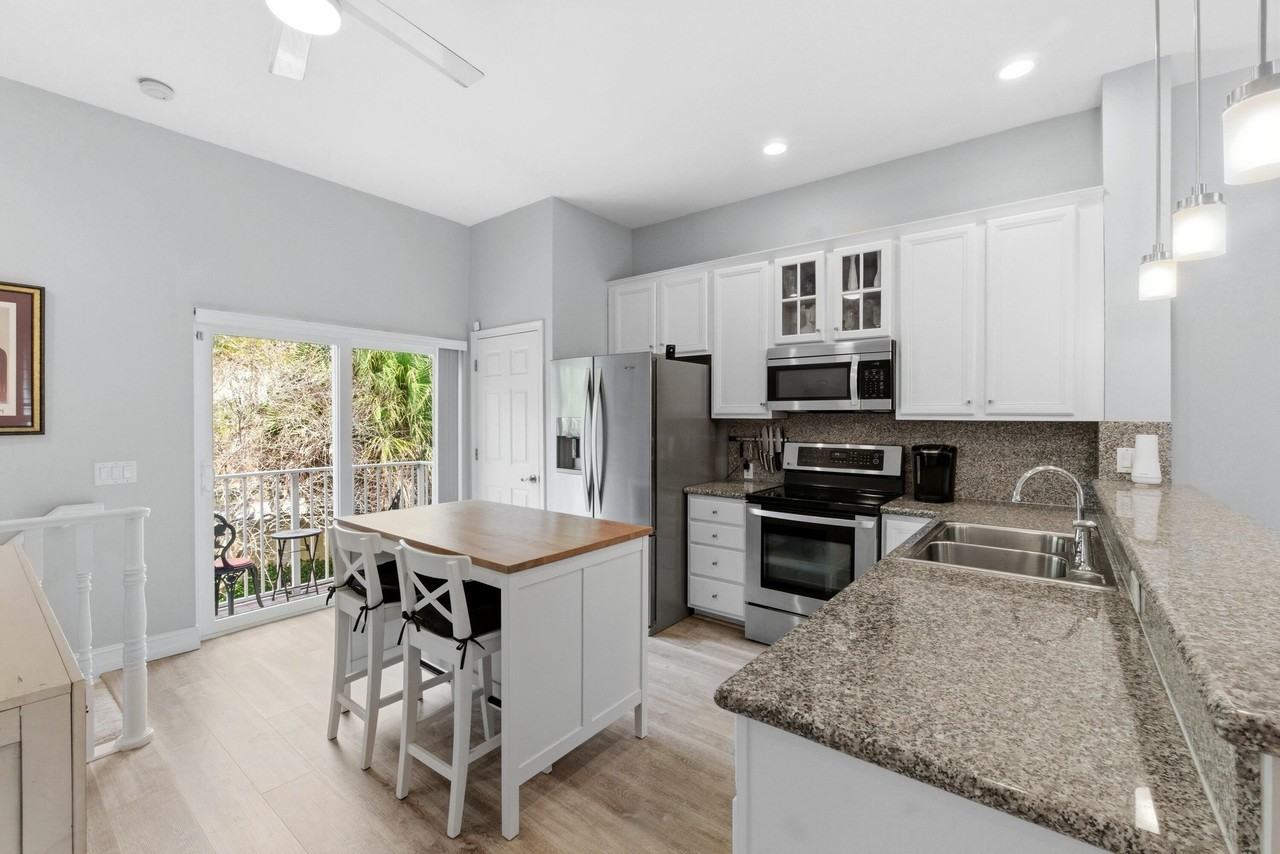 2445 Ne 14th Street Cswy #5-509 - Photo 6 of 28