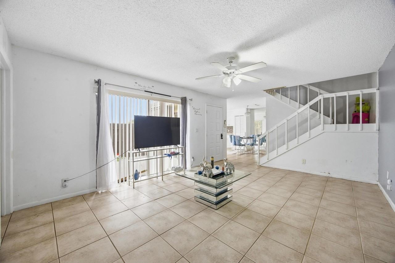 4102 Waterview Cir - Photo 7 of 21