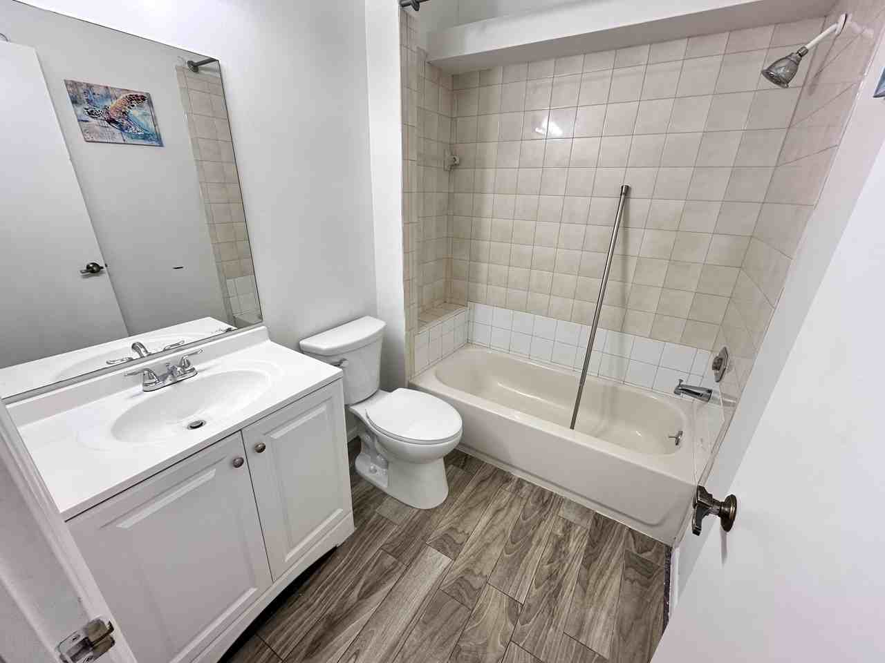 306 Harbour Pointe Way - Photo 5 of 20