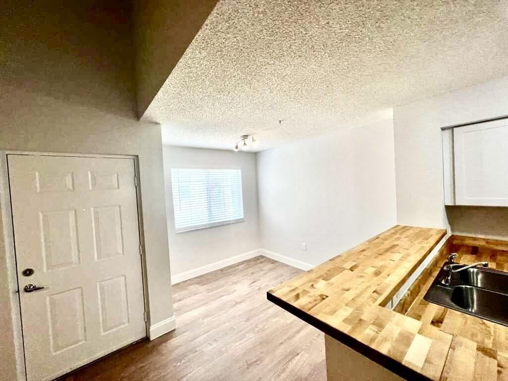 7840 Sonoma Springs Cir #208 - Photo 3 of 10