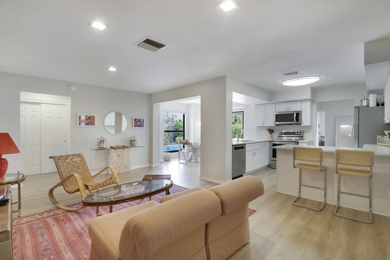 85 Hickory Hill Rd - Photo 3 of 43