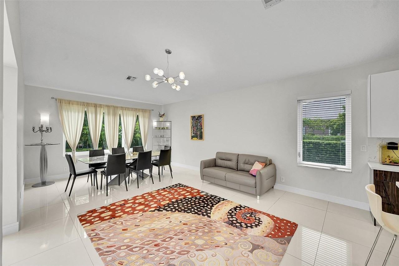 12354 Antille Dr - Photo 6 of 25