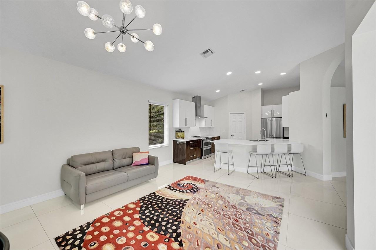 12354 Antille Dr - Photo 7 of 25