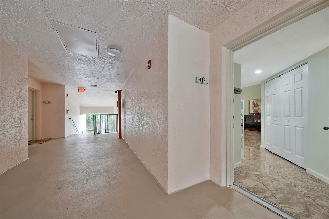 2005 Se 10th Ave #419 - Photo 7 of 50