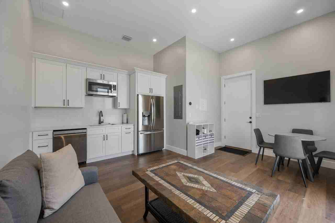 16175 Deer Path Ln - Photo 6 of 50