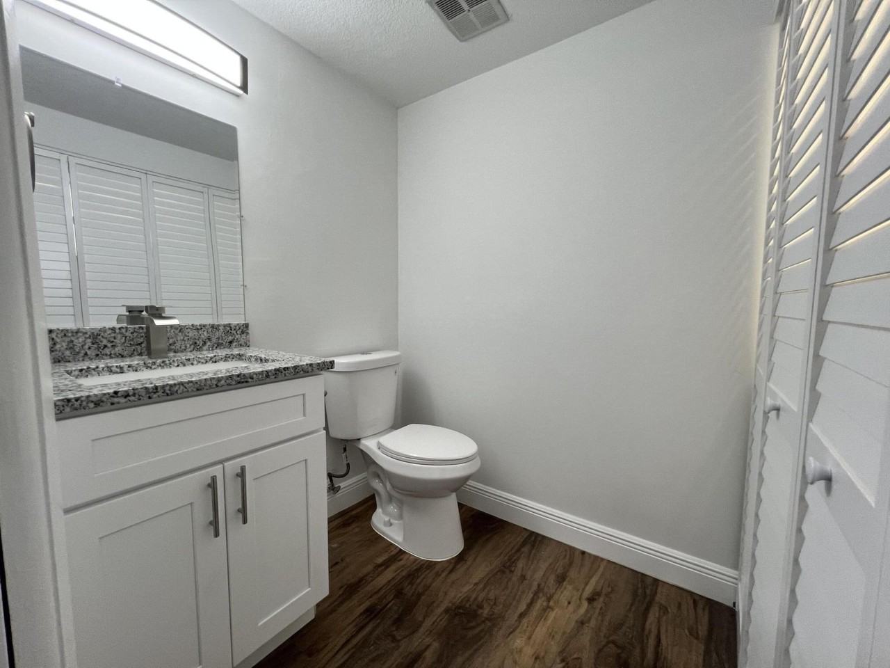 10623 Royal Palm Blvd - Photo 4 of 17