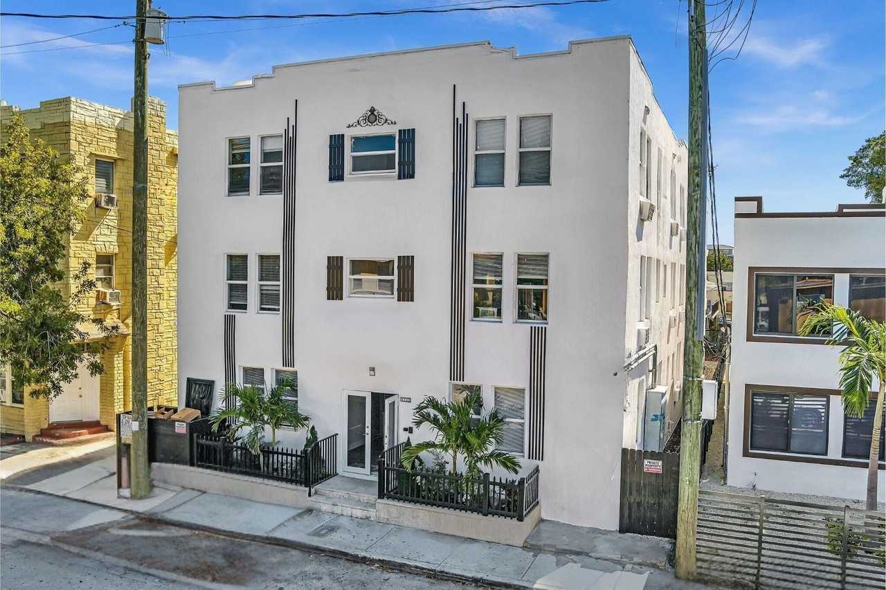 1142 Sw 4th St #9