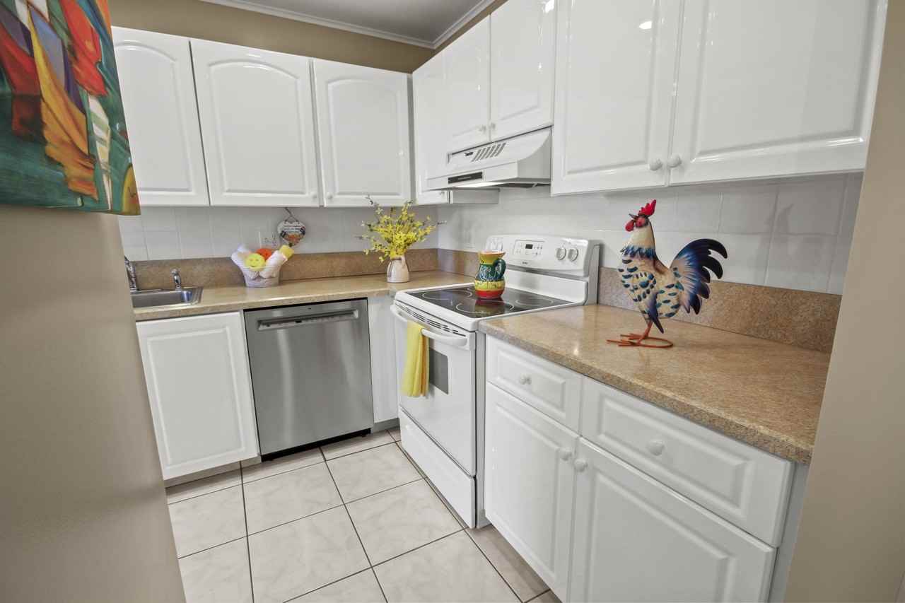 1421 Nw 20th Ave #204 - Photo 4 of 22