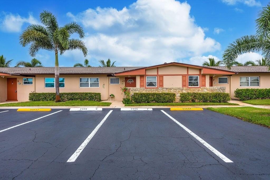 2995 Crosley Dr W #E - Photo 2 of 32