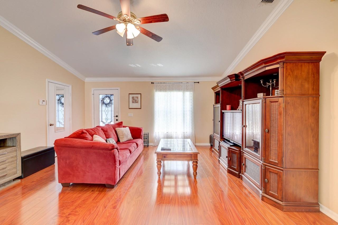 1838 Se Genaro Ter - Photo 3 of 45