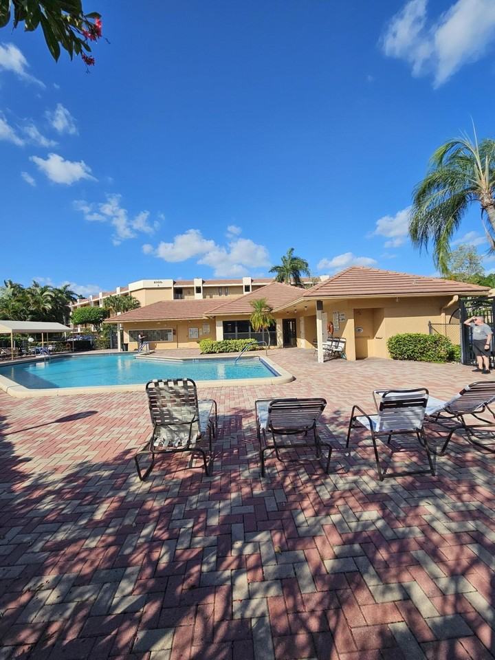 6017 Coral Lake Dr #205 - Photo 2 of 34