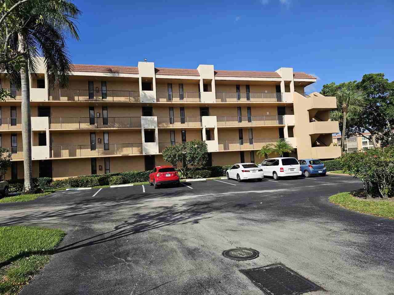 6017 Coral Lake Dr #205 - Photo 4 of 34