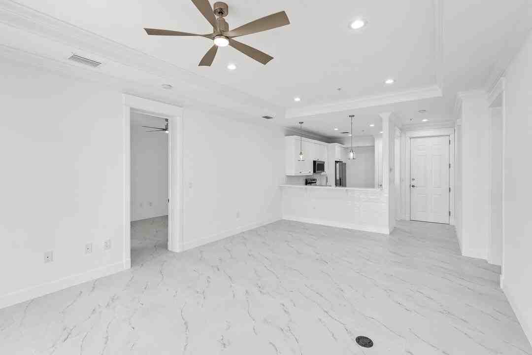 47 Sw Osceola St #206 - Photo 2 of 45