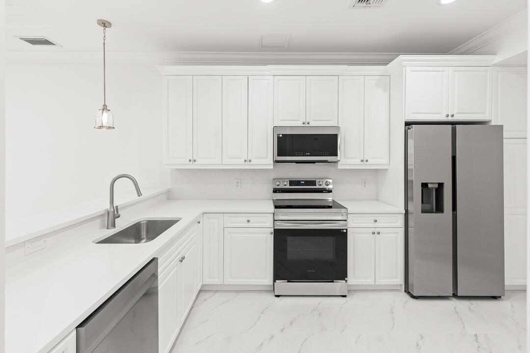 47 Sw Osceola St #206 - Photo 5 of 45