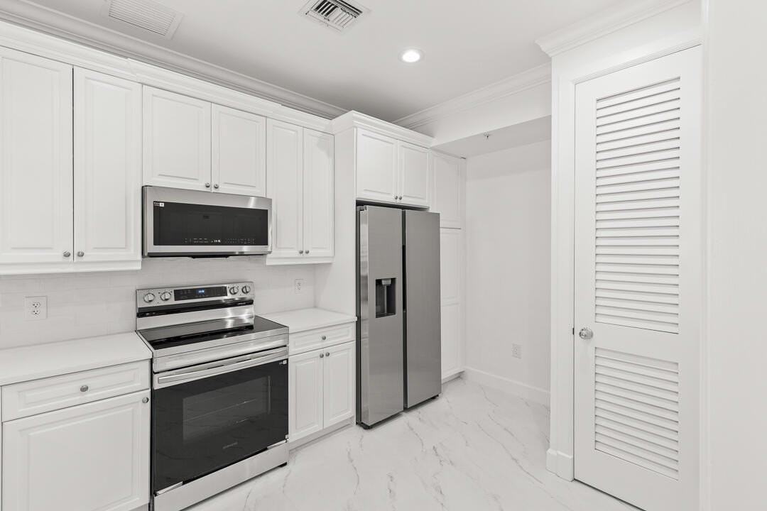 47 Sw Osceola St #206 - Photo 6 of 45