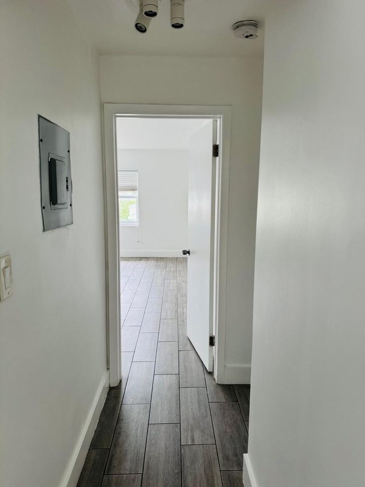 7910 Abbott Ave #6 - Photo 6 of 13