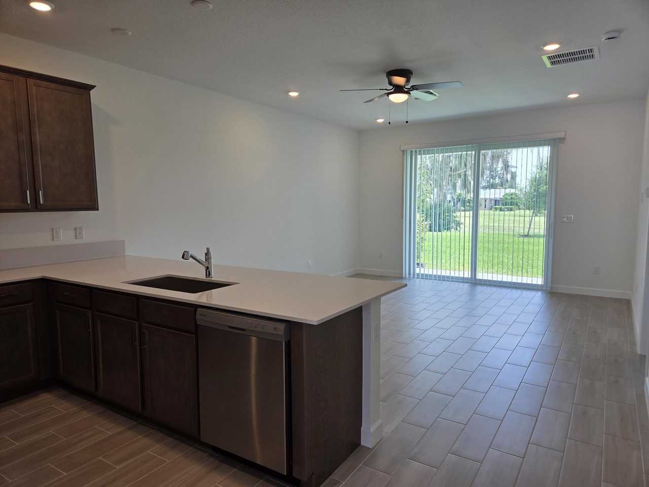 5690 Divine Dr - Photo 5 of 19
