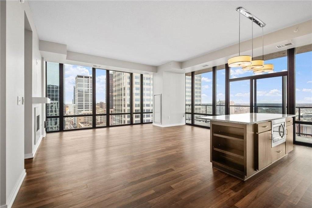 465 Nicollet Mall #2307