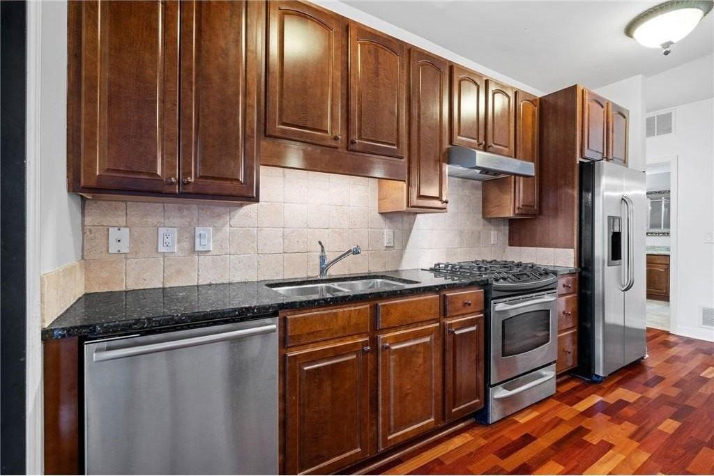 317 Groveland Ave #521 - Photo 6 of 37