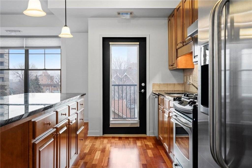 317 Groveland Ave #521 - Photo 7 of 37