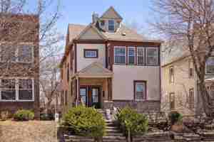 featured image of 2515 Lyndale Ave S #3