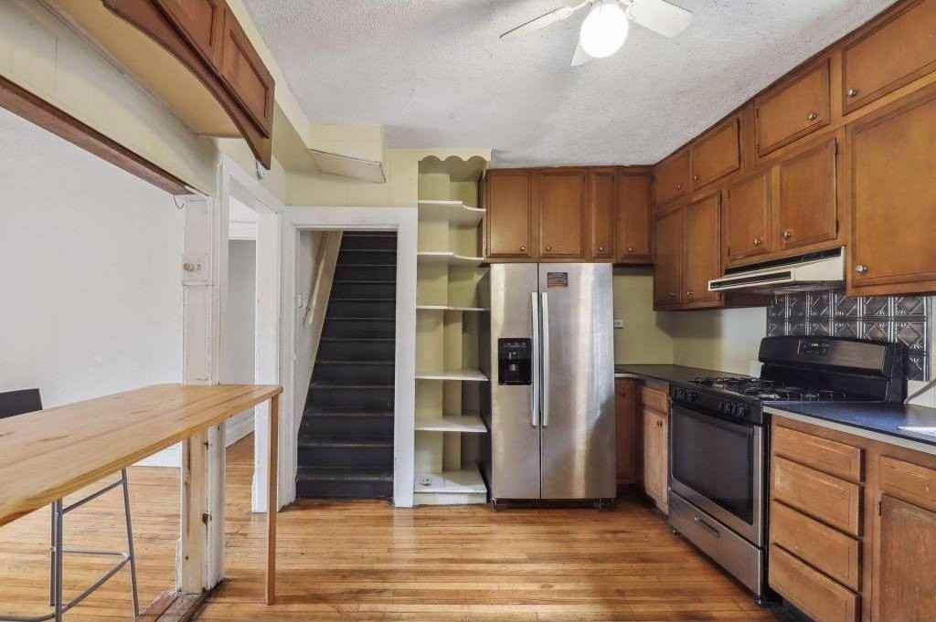 2515 Lyndale Ave S #3 - Photo 3 of 17