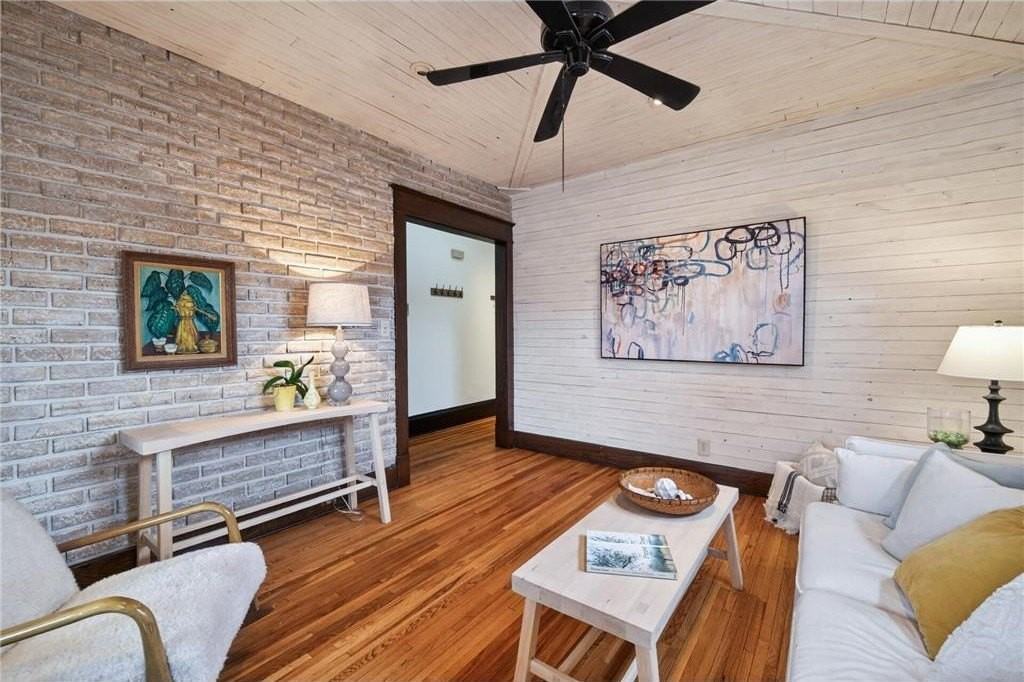 722 Grand Ave #B - Photo 4 of 48