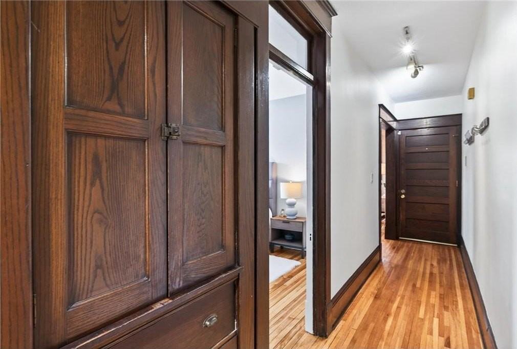 722 Grand Ave #B - Photo 7 of 48