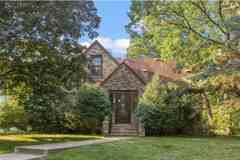 201 Melbourne Ave Se #E - Photo 1 of 1