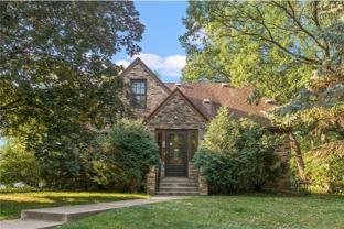 201 Melbourne Ave Se #E - Photo 1 of 1