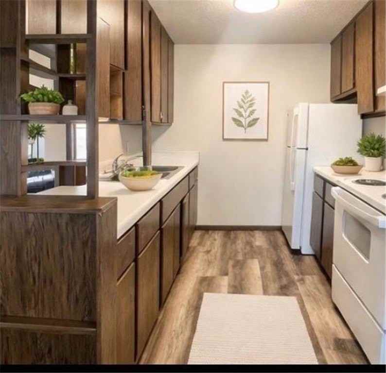 301 W Bert St #13 - Photo 3 of 17