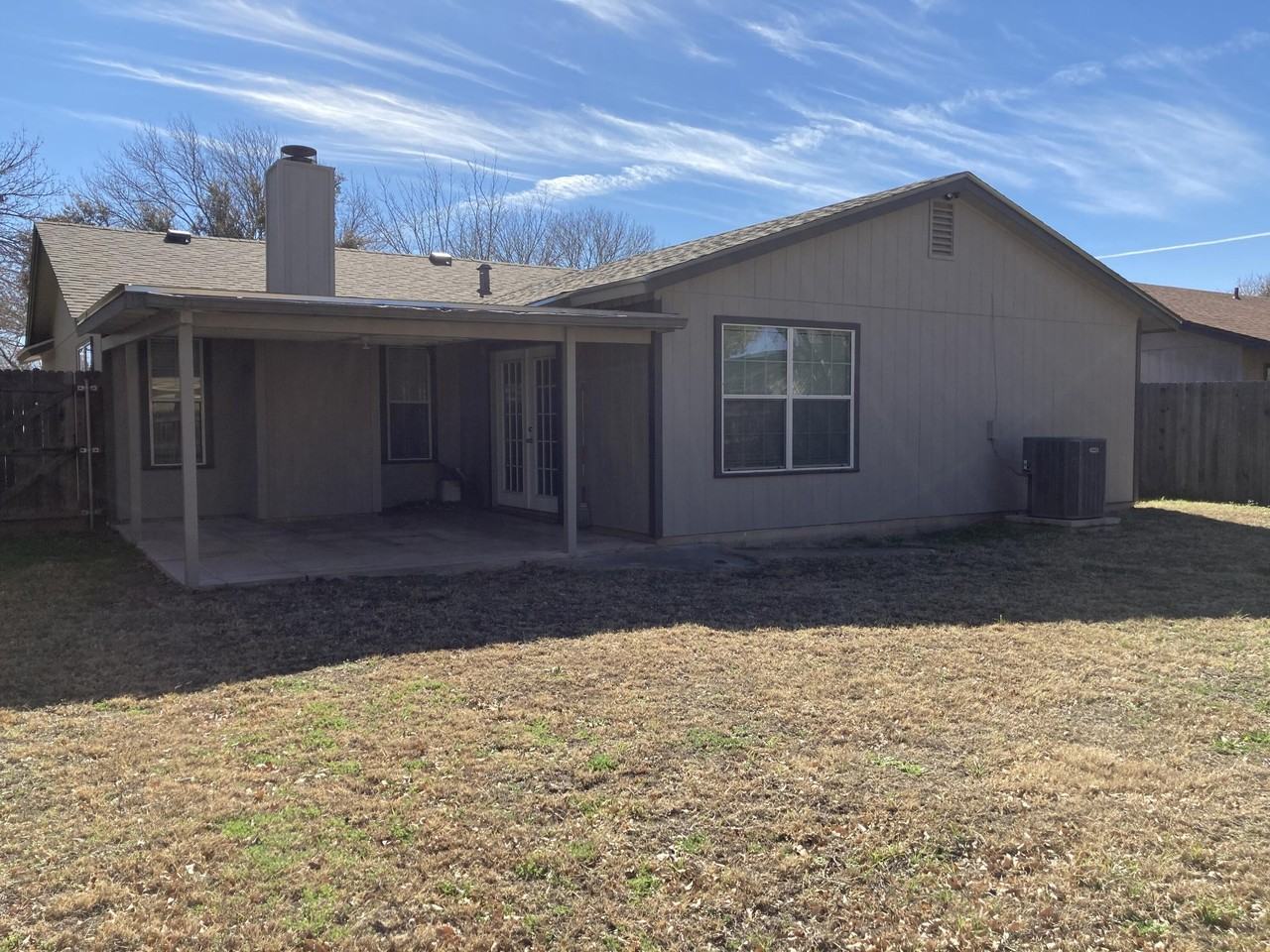 1209 Toby Ln - Photo 2 of 15