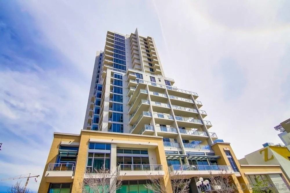 575 6th Ave #1905 - Photo 5 of 42