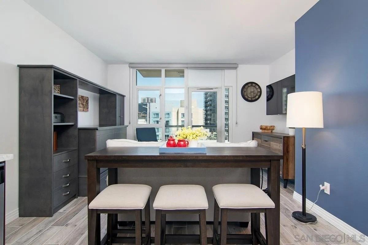 427 9th Ave #1107 - Photo 2 of 26