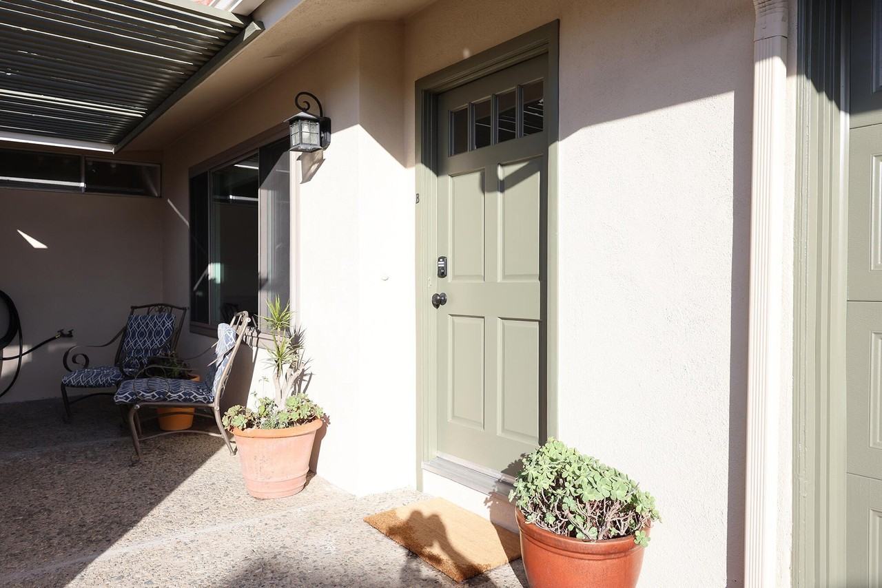 334 Consuelo Dr #B - Photo 2 of 18