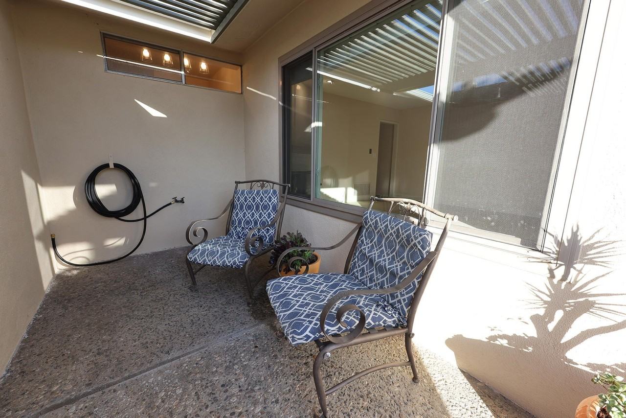 334 Consuelo Dr #B - Photo 3 of 18