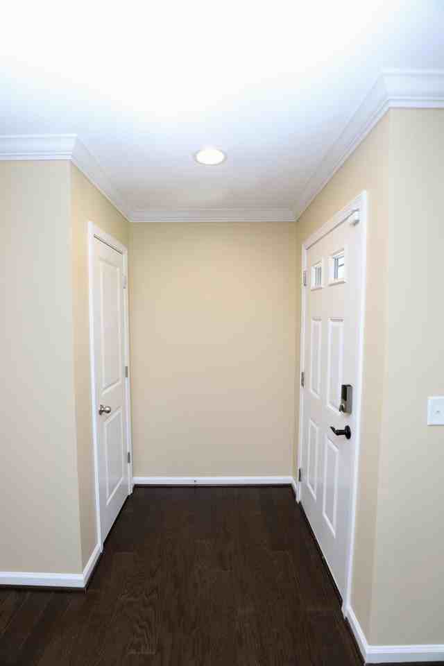 1761 Nicholas Dr - Photo 3 of 50