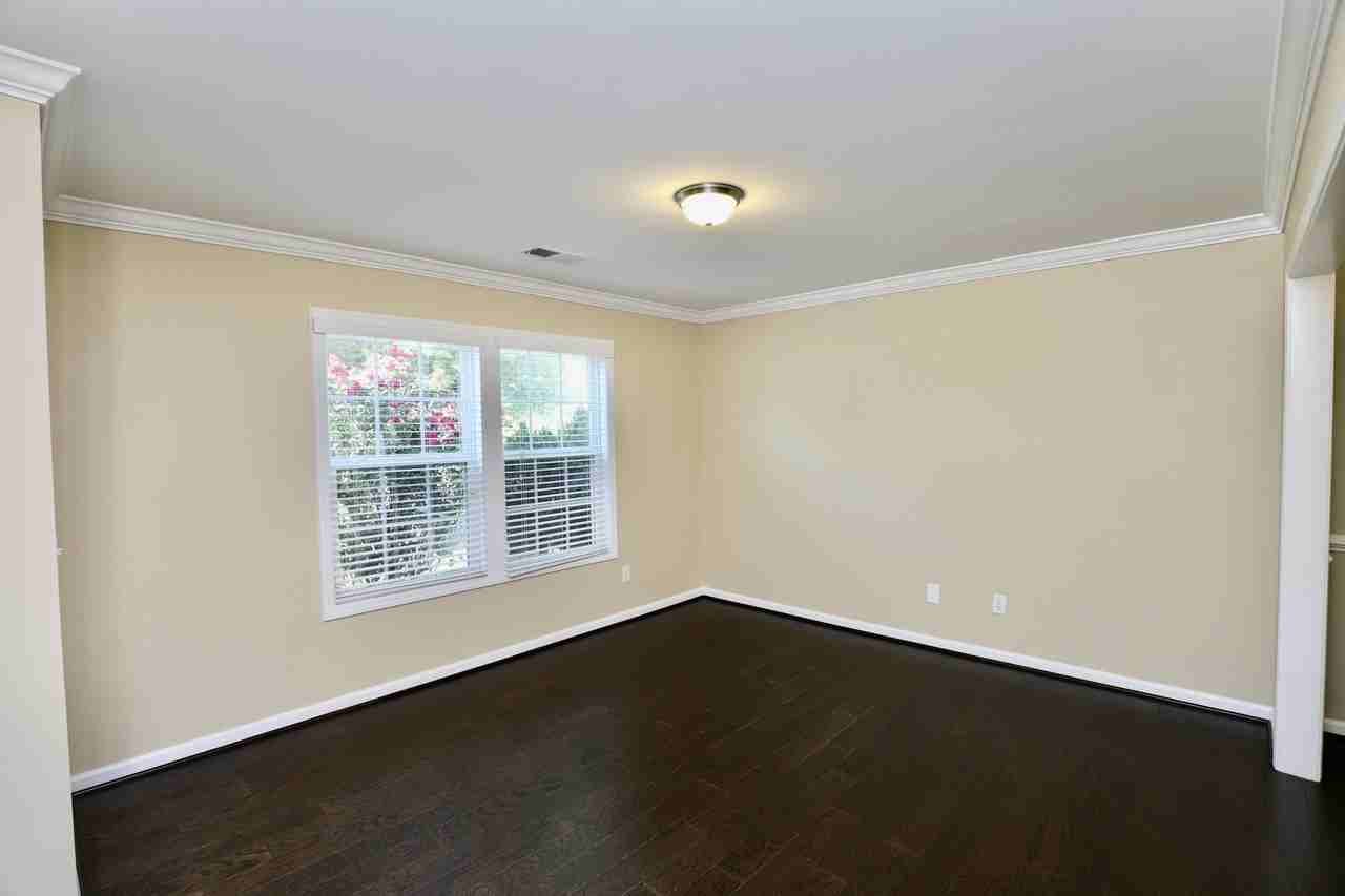 1761 Nicholas Dr - Photo 6 of 50