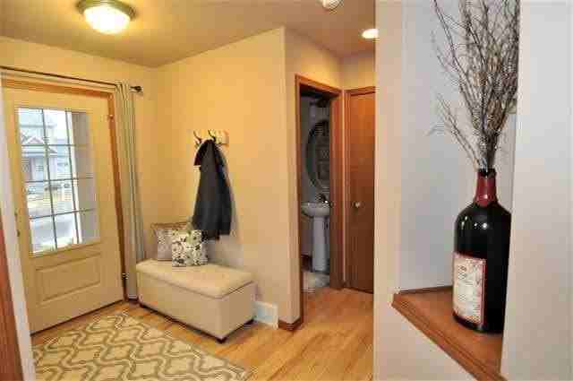 702 Redan Dr - Photo 4 of 22