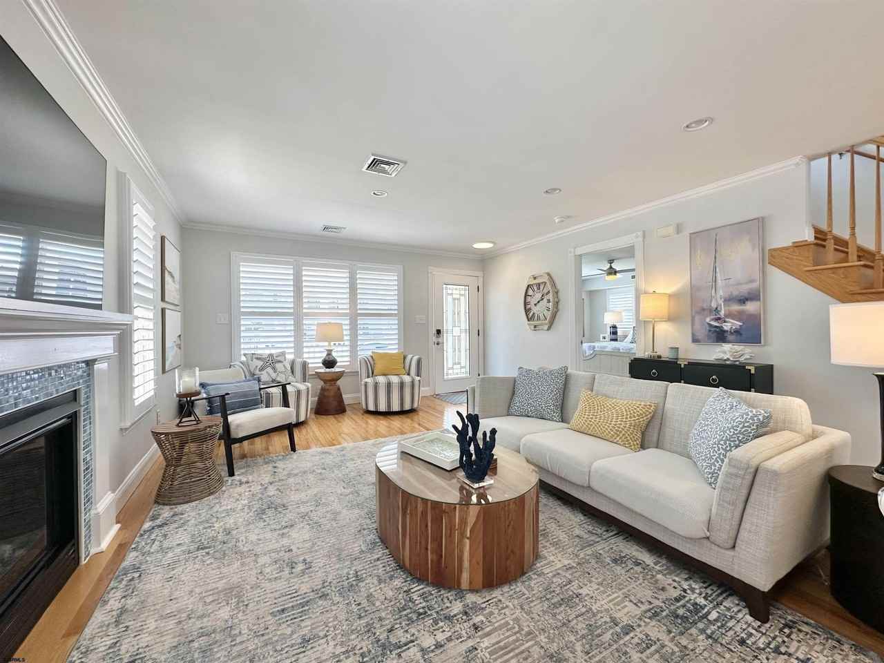 337 12th St S - Photo 4 of 36