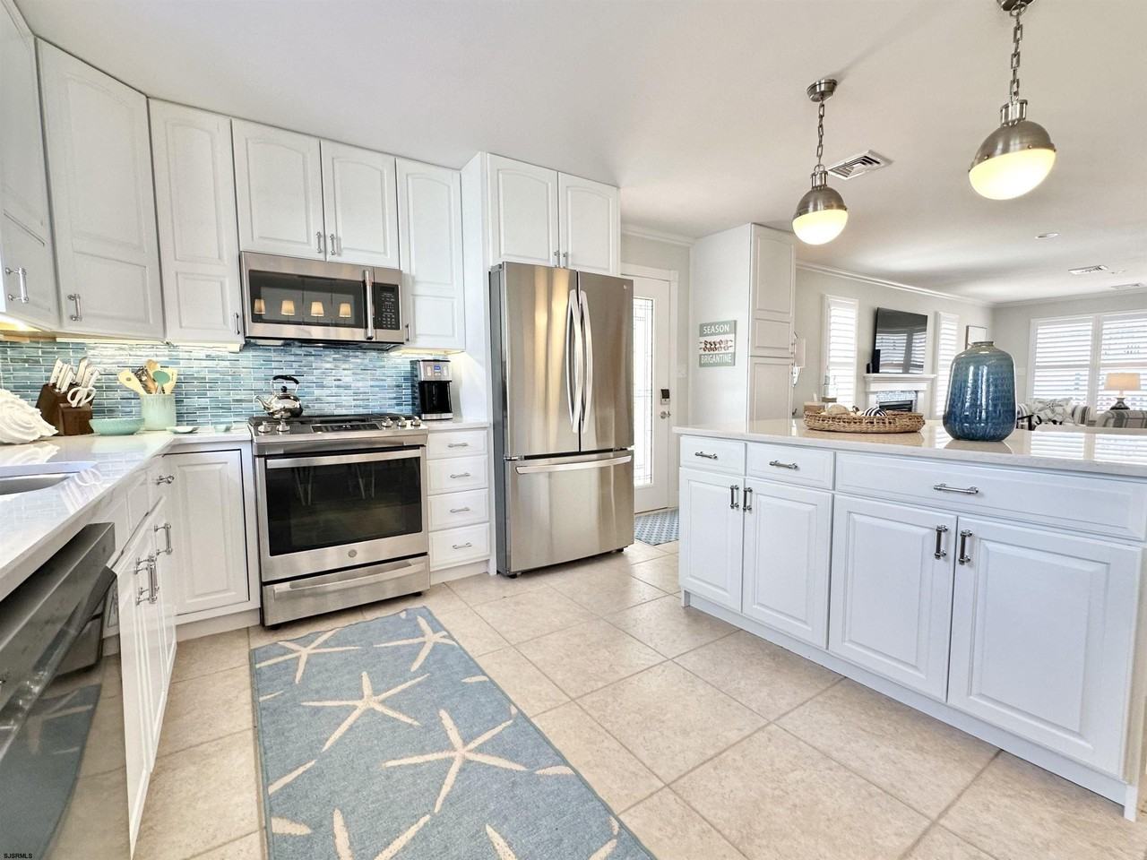 337 12th St S - Photo 7 of 36