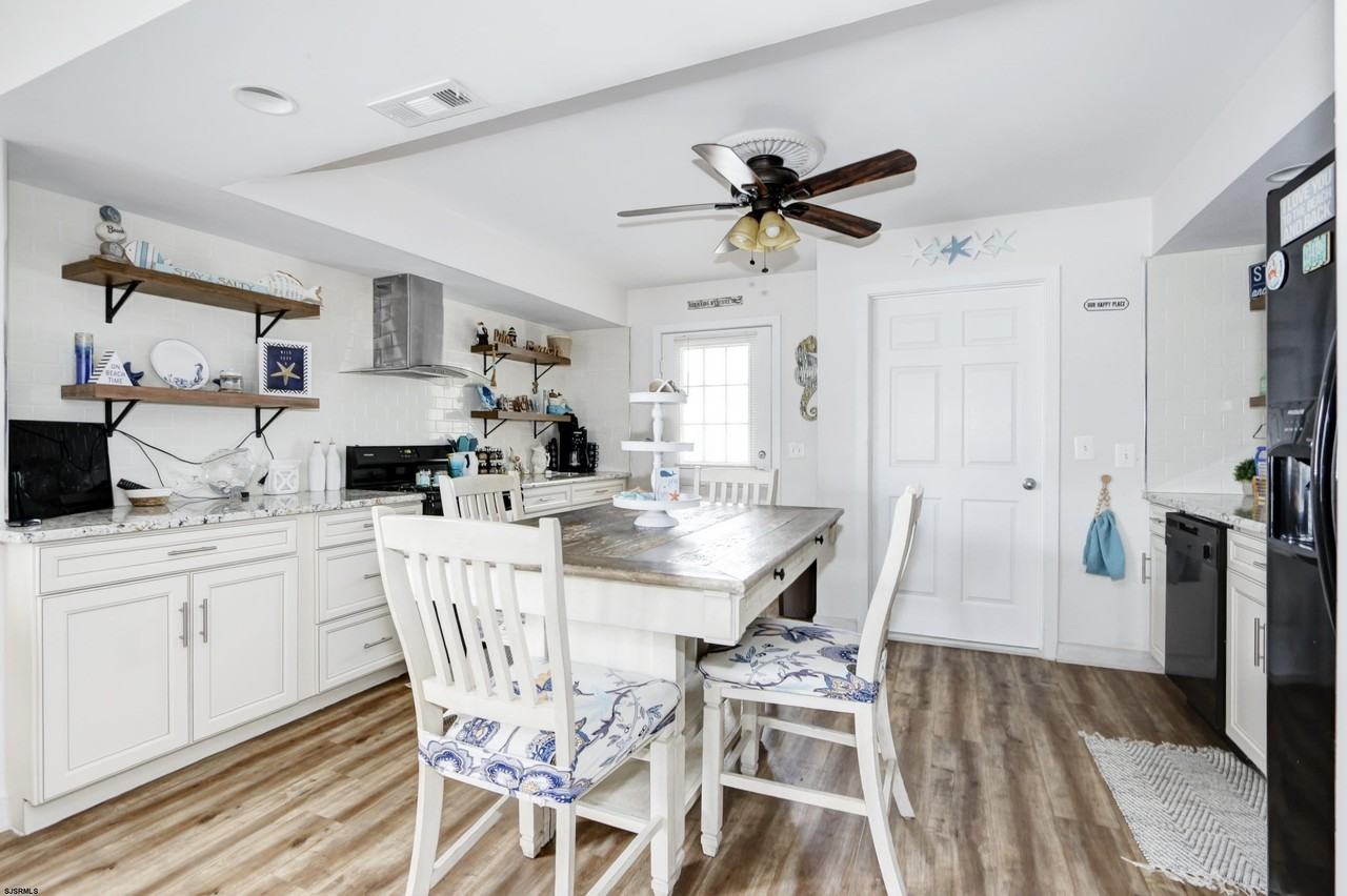 107 Chesapeake Bay Ct - Photo 5 of 17