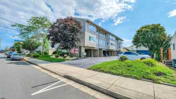 featured image of 16 N Monroe Ave