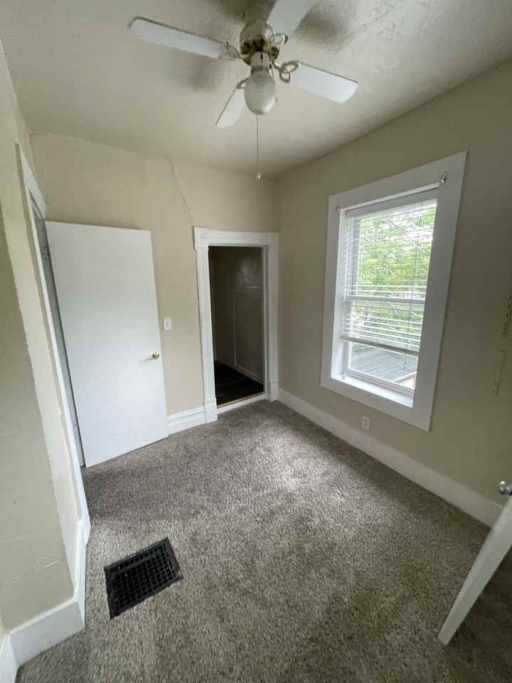 861 E 300 S #2 - Photo 2 of 7