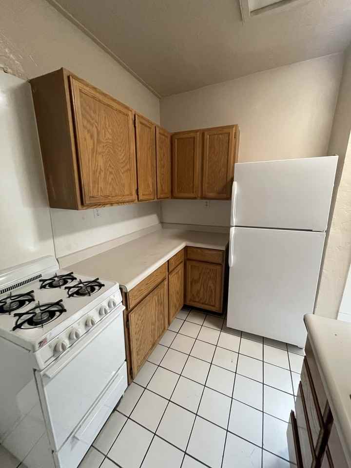 861 E 300 S #2 - Photo 6 of 7