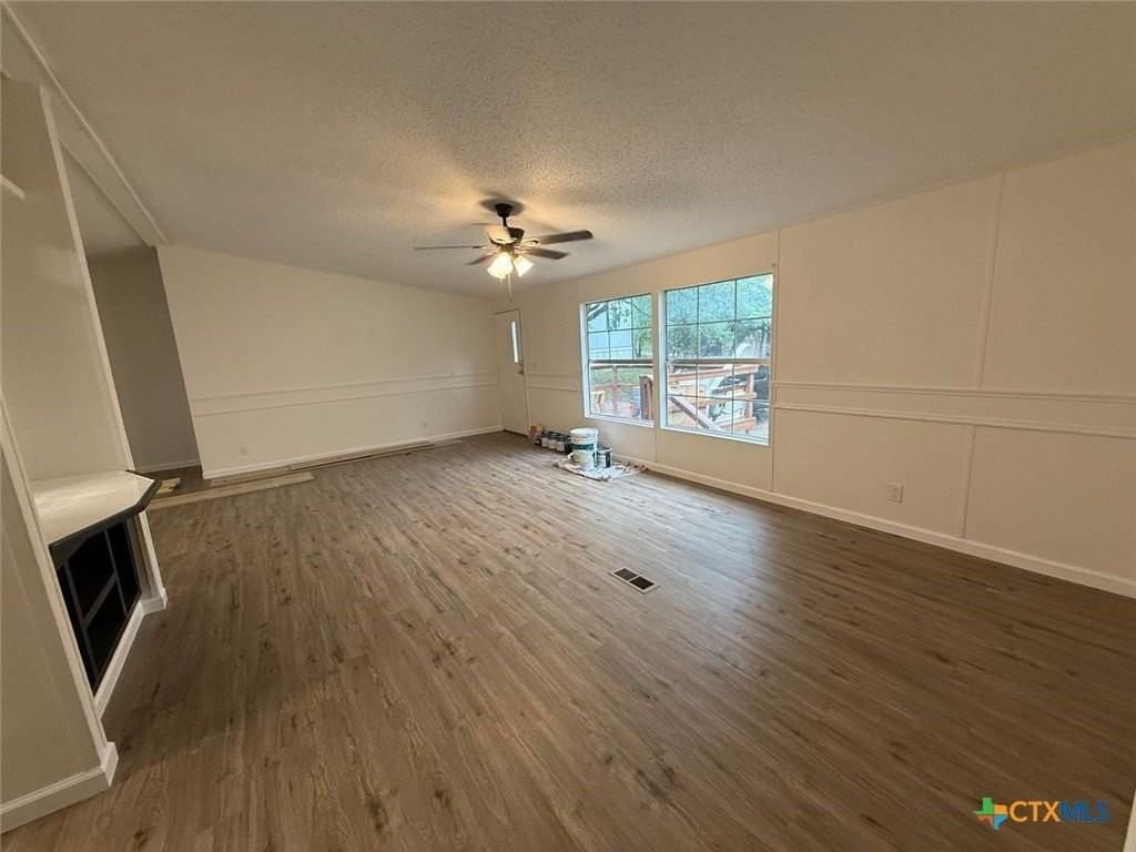532 Grandview Bnd - Photo 2 of 23