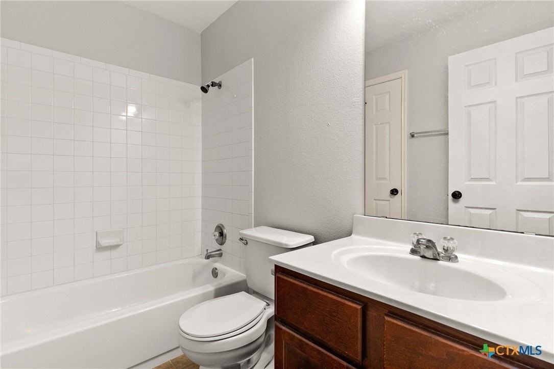 2002 Isabelle Dr - Photo 6 of 12